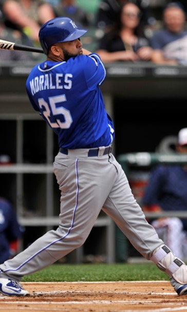 Ventura pitches Royals past White Sox 3-1
